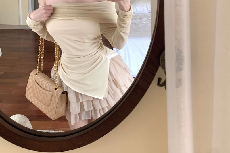 Asymmetrical High T-Shirt Off-Shoulder Plain Tiered Ruched Rise A-Line Mini Skirt / Slim Long-Sleeve Fit