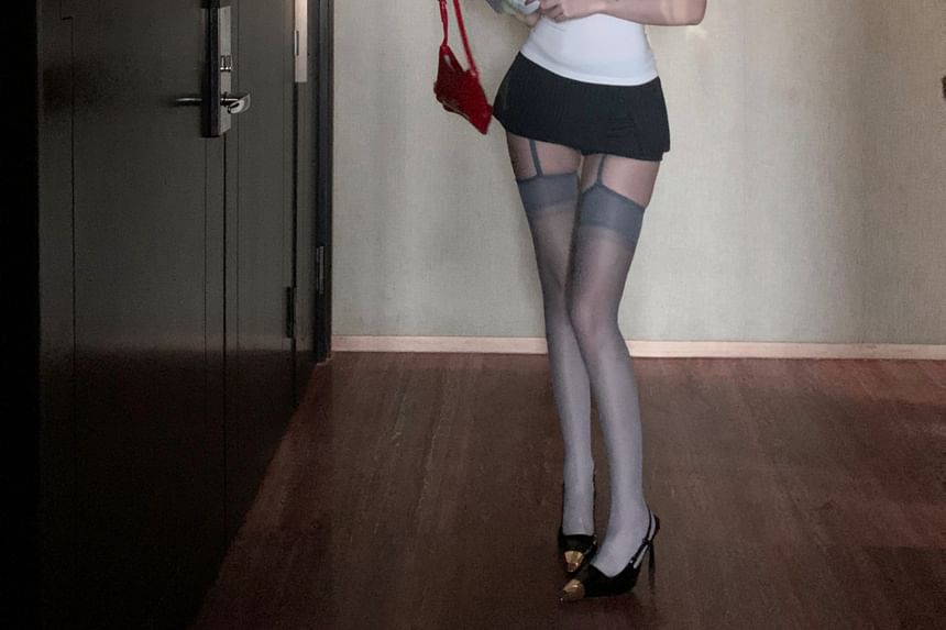 A-Line Tee Plain Skort Slit High / Slim Striped Waist Mini Fit Short-Sleeve Turtleneck