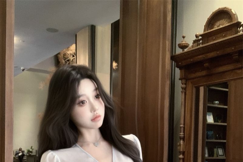 Set: Camisole Top V-Neck Bow Peplum + Sleeve Long Plain Blouse