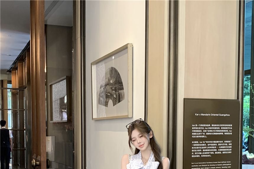 Dotted Neck Ribbon Sleeveless Top