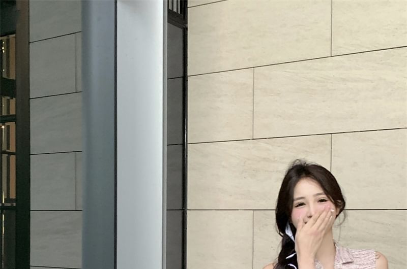 Lapel Crop Vest Collared Sleeveless