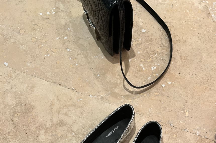 Leather Genuine Toe Split Metallic Flats