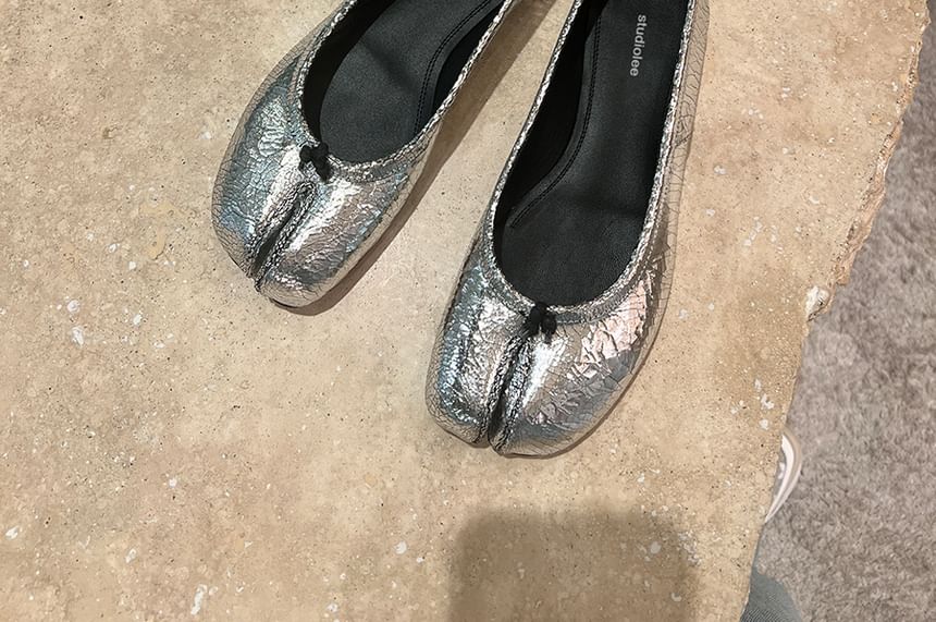 Leather Genuine Toe Split Metallic Flats