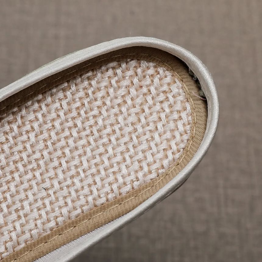 Mules Panel Embroidered Floral