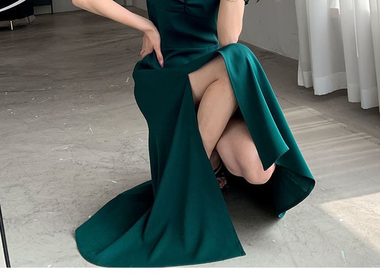 Dress A-Line Sleeve Plain Neck Slit Midi Puff Sweetheart