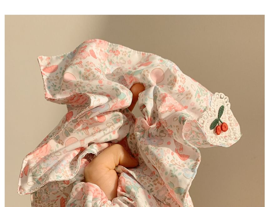 Square Floral Scrunchie Print Applique Cherry