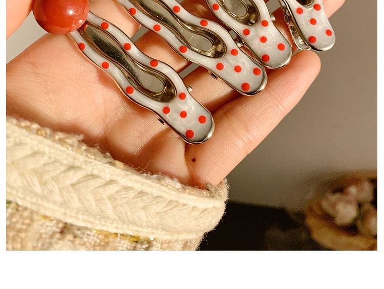 2: Set Hair of Dotted Clip