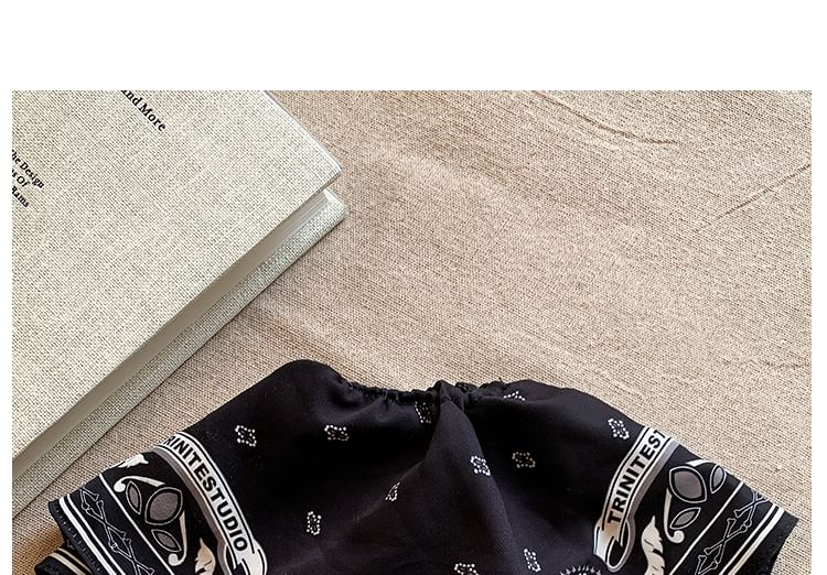 Print Paisley Scrunchie Square