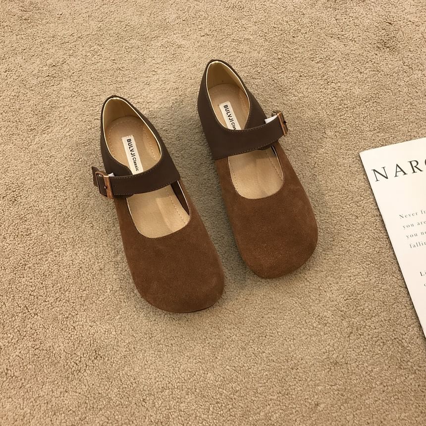 Plain Flats Mary Jane Buckled