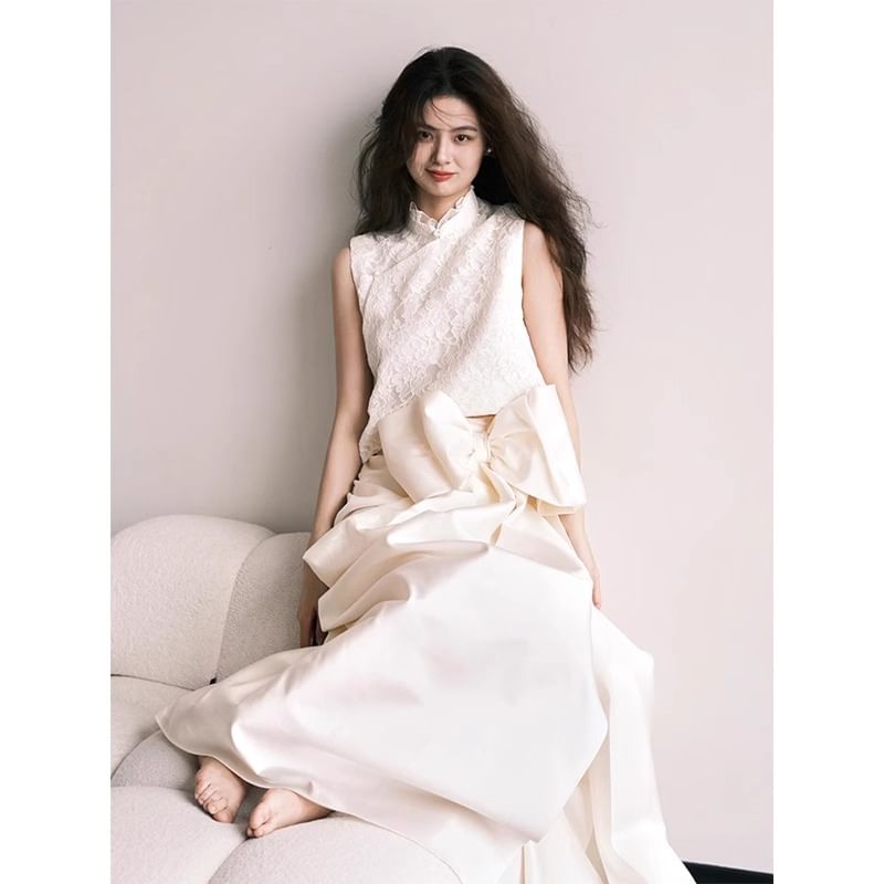 Stand Sleeveless Plain Gown Bow Lace Collar A-Line Panel Evening