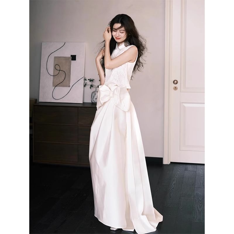Stand Sleeveless Plain Gown Bow Lace Collar A-Line Panel Evening