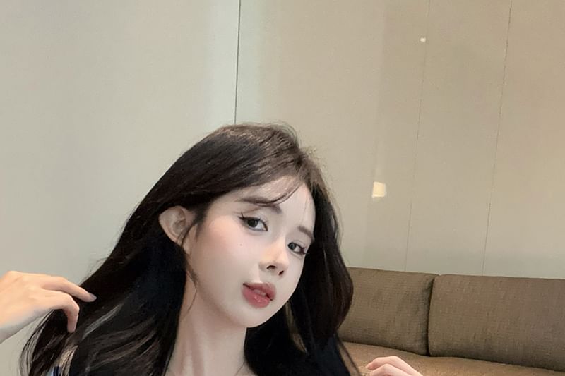 Bow Lace Fit Square Trim Neck Crop Slim T-Shirt Short-Sleeve