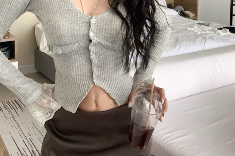 Scoop Lace Neck Trim Top Long-Sleeve Crop Button Fit Slim