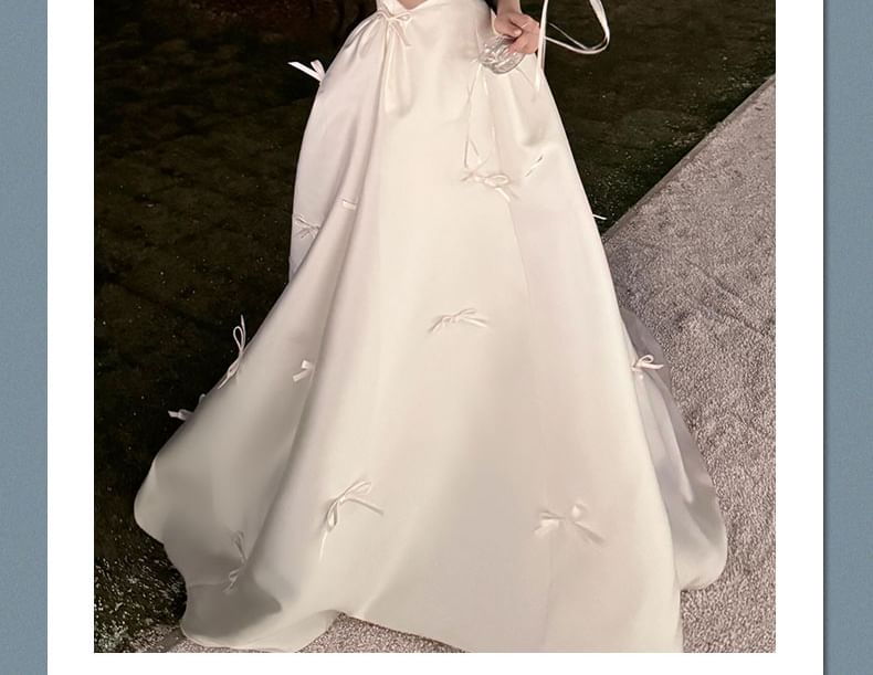 Strapless Plain Bow Accent Satin A-Line Wedding Gown