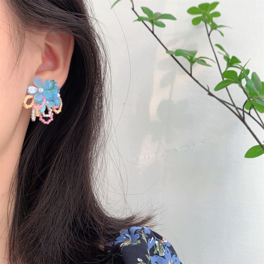 Faux Pearl Flower Ear Beaded Earring / Stud Clip-On