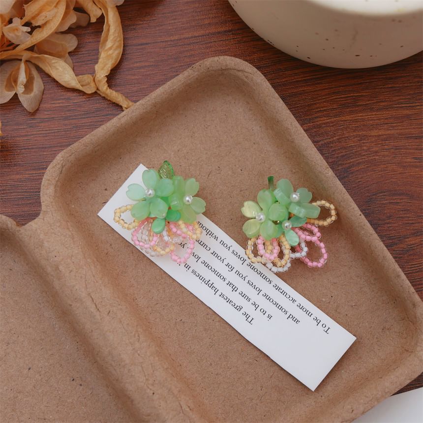 Faux Pearl Flower Ear Beaded Earring / Stud Clip-On