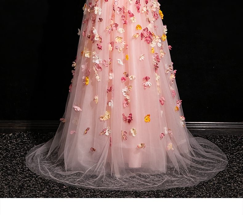 Evening A-Line Mesh Floral Applique Spaghetti Gown Strap