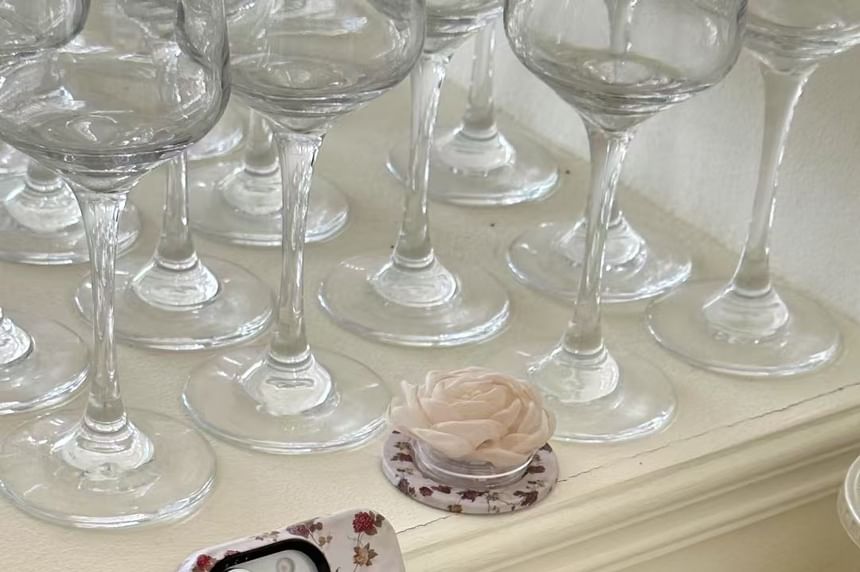 Magnetic (Compatible MagSafe) Floral Phone Case with