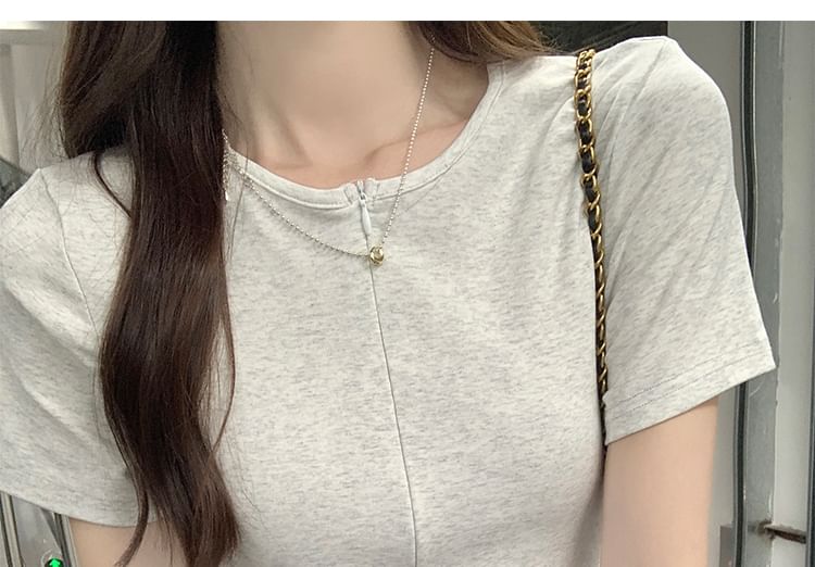 Short-Sleeve Round Ruched T-Shirt Half-Zip Slim Fit Neck