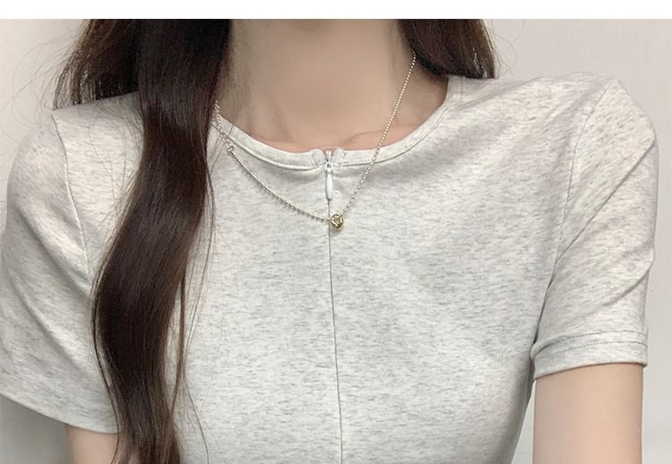 Short-Sleeve Round Ruched T-Shirt Half-Zip Slim Fit Neck