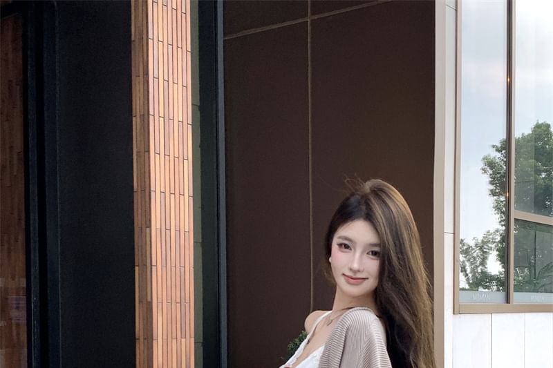 Front High Plain Jacket Camisole Lace Maxi / Top Skirt Pencil Waist Open V-Neck Trim Fringe