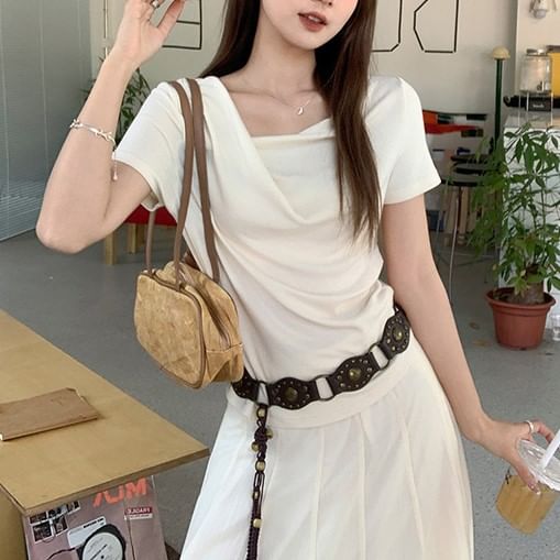 Short-Sleeve Ruched Plain Fit Cowl T-Shirt Slim Neck