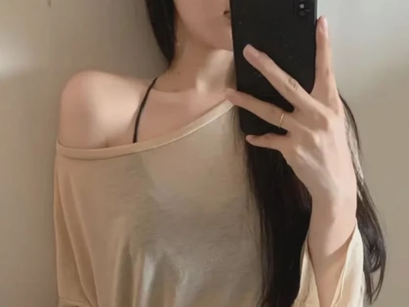 Tee Plain Sashed Neck Slim Asymmetrical Fit Long-Sleeve Off-Shoulder