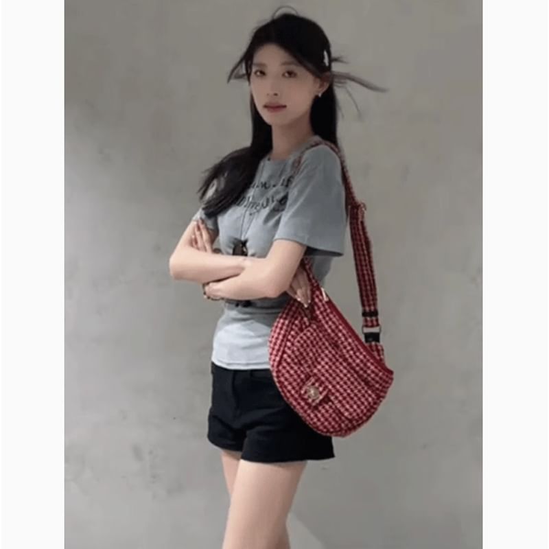 Lettering Neck Short-Sleeve Crew Slim Fit T-Shirt