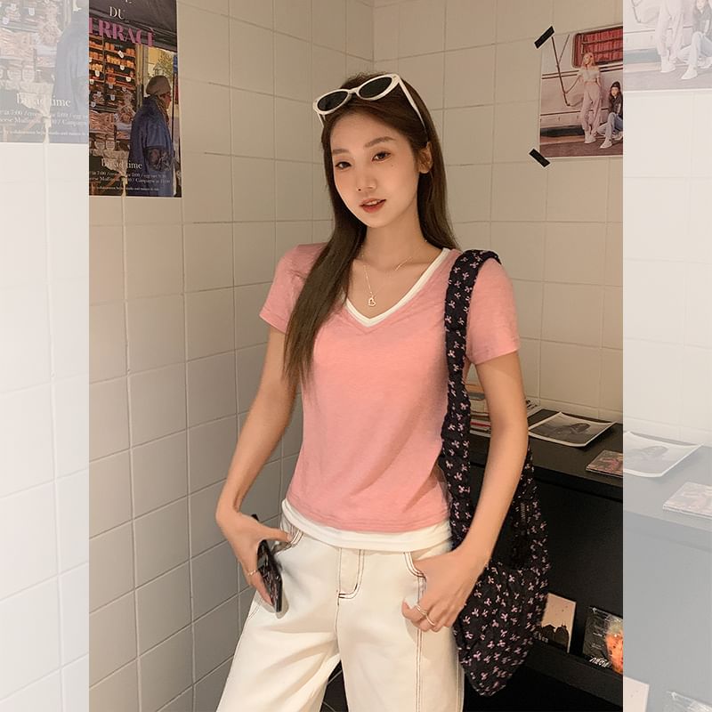 Contrast Two-Piece Short-Sleeve Trim Mock Tee V-Neck