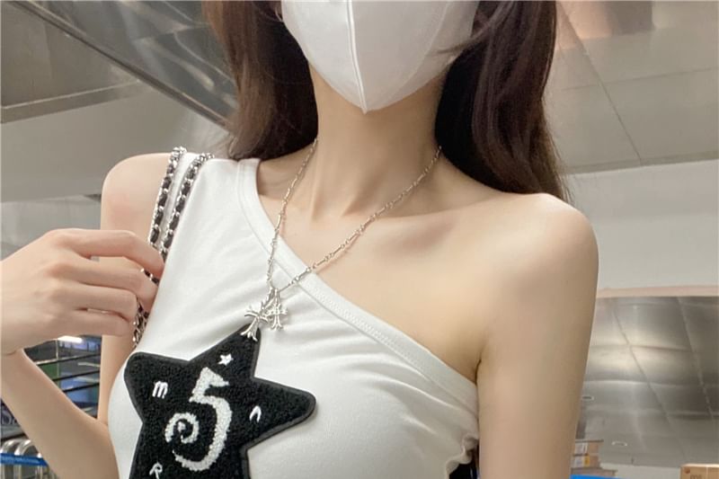 One-Shoulder Star Applique Slim Fit Tank Top