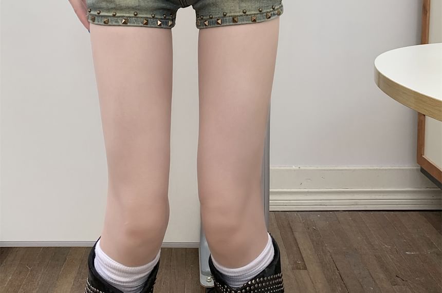 Studded Rise Low Denim Washed Shorts