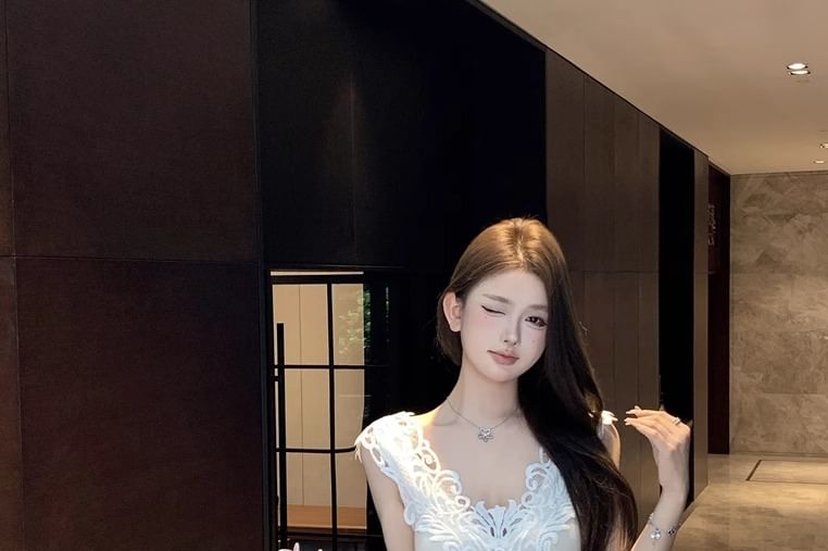 Lace Dress Maxi Panel V-Neck Mermaid Sleeveless