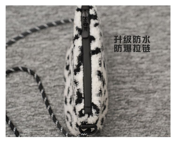 Applique Crossbody Bag Fleece