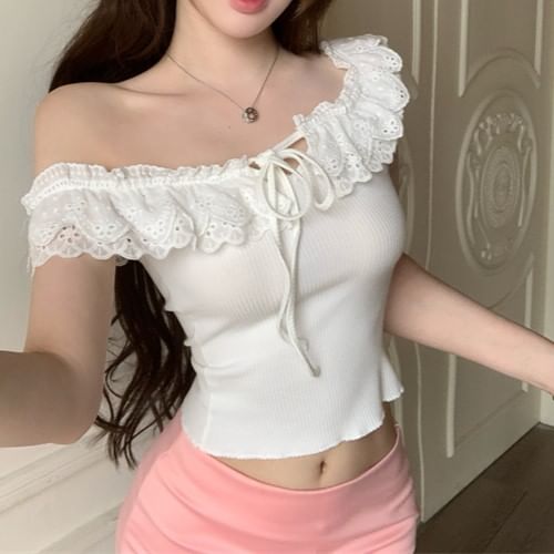 T-Shirt Plain Short-Sleeve Cropped Off-Shoulder Trim Lace