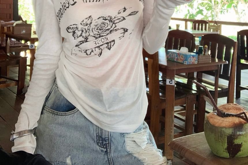 Long-Sleeve T-Shirt One-Shoulder Lettering