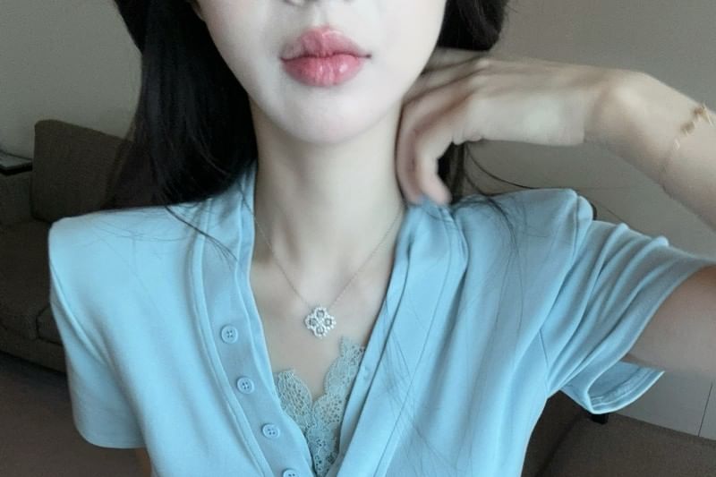 Short-Sleeve Trim T-Shirt Plain V-Neck Ruched Lace