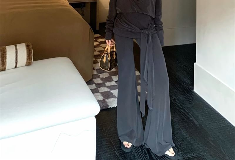 High Pants Mock Long-Sleeve / Flared Crew Two-Piece Plain T-Shirt Neck Waist