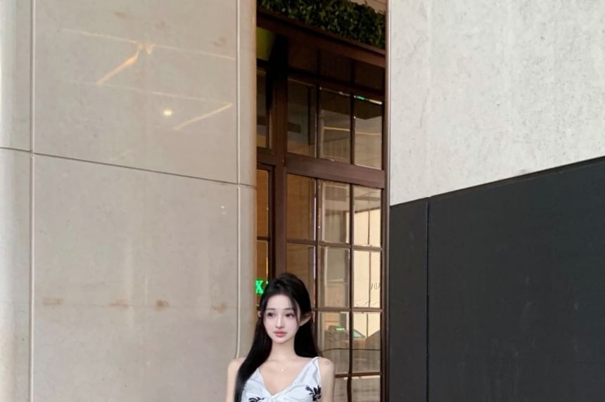 Pencil Floral Top High V-Neck Print Cami Plain Maxi Skirt Rise / Slit