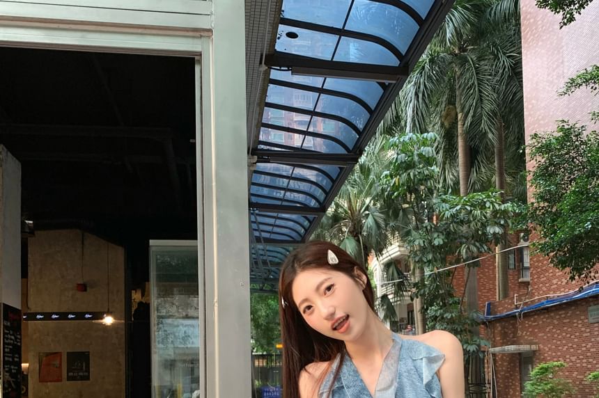 Plain Patterned Leg Waist Cargo Ruffle Top / High Halter Pants Print Wide