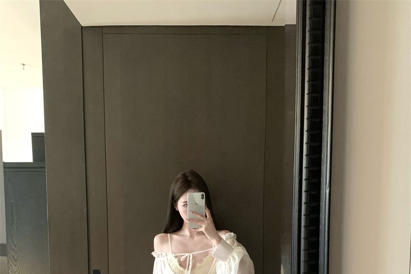 Shorts Waist High Tie Satin Front Top Long Plain / Off Lace Cami V-Neck Shoulder Sleeve