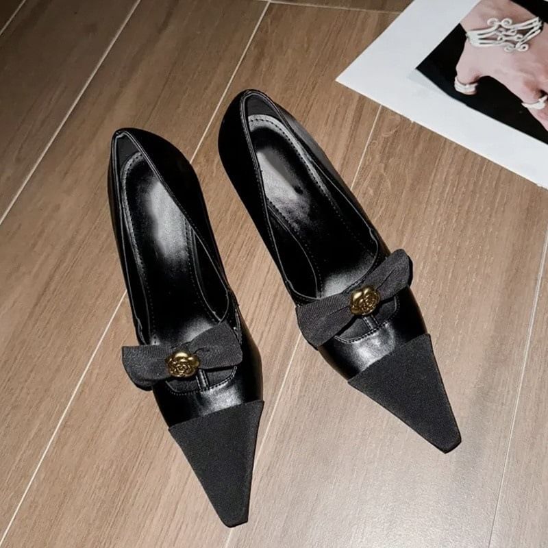 Pointed Accent High Heel Bow Pumps