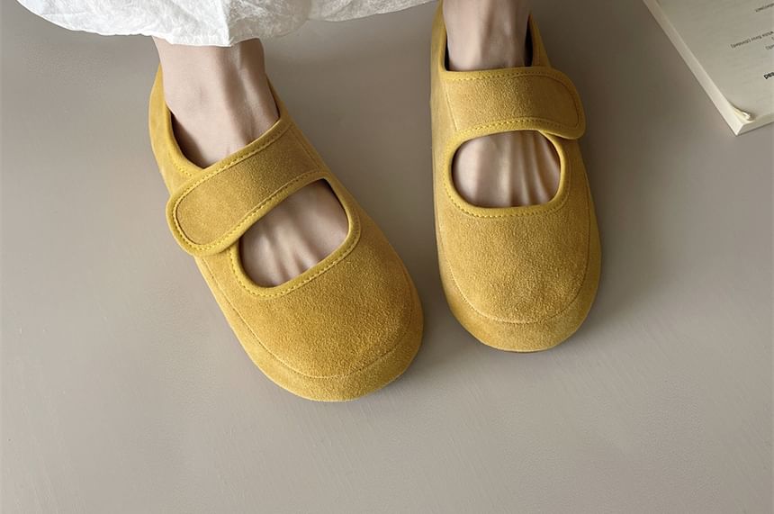 Adhesive Flats Strap Plain