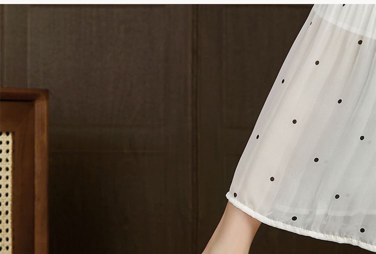 Perforated Clogs Block Heel