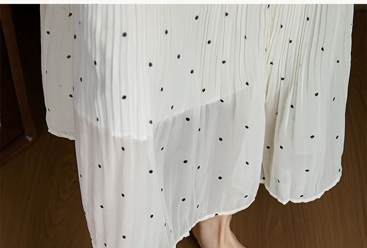 Perforated Clogs Block Heel