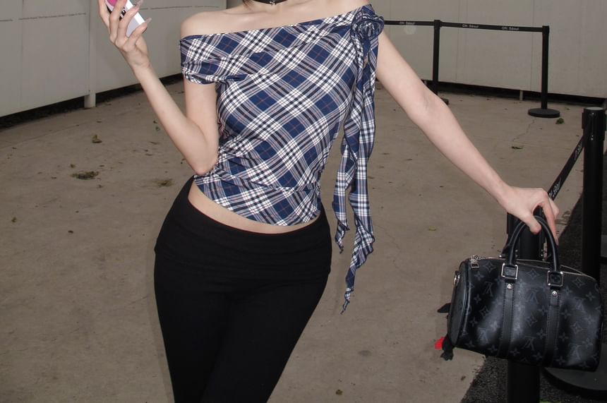 Top Short Off Shoulder Plaid Sleeve
