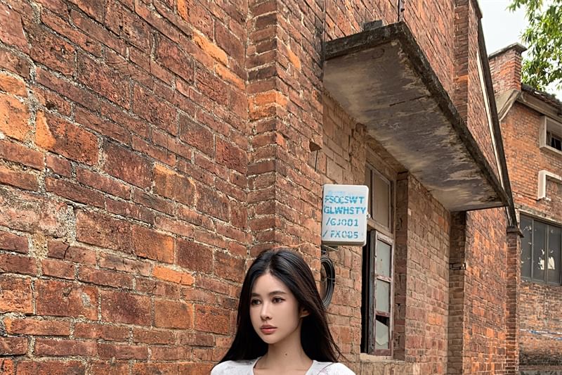 Sleeve T-Shirt Pointelle Neck Round Short Bow