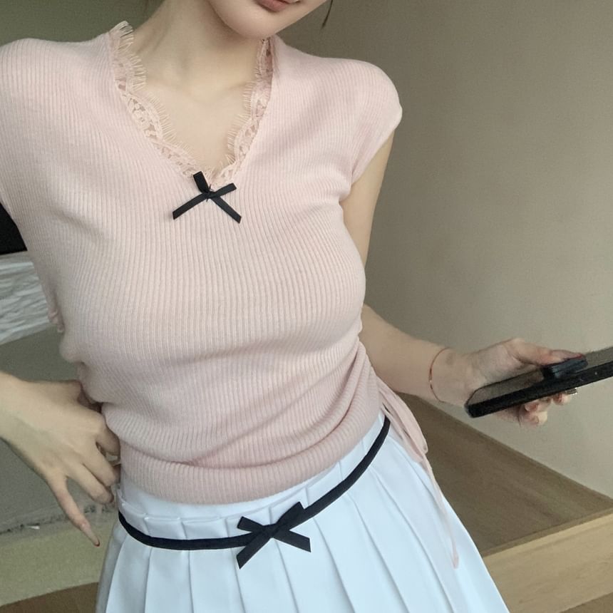 Trim Cap Sleeve Plain V-Neck Lace Top Knit Bow