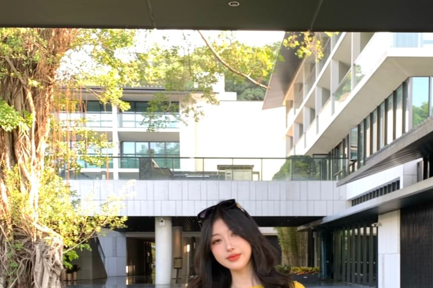 Plain + Skirt Set: T-Shirt Crop Long-Sleeve Mini