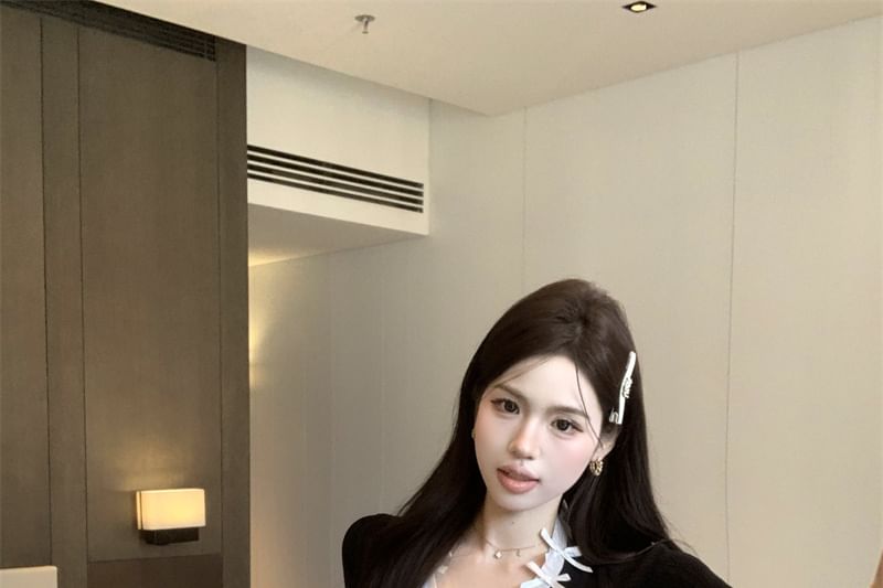 Accent V-Neck Plain Bow Top Cap-Sleeve