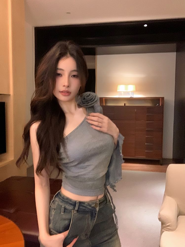 Accent Top Plain Crop Floral One-Sleeve